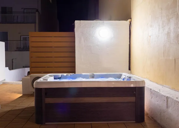 Milano - Jacuzzi Rooftop Lounge With Bbq And Billiard *