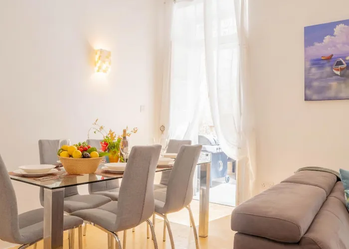 Сasa de vacaciones Milano - Jacuzzi Rooftop Lounge With Bbq And Billiard Sliema